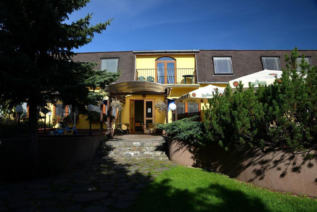 Penzion Agrothermal Bešeňová Dış mekan fotoğraf